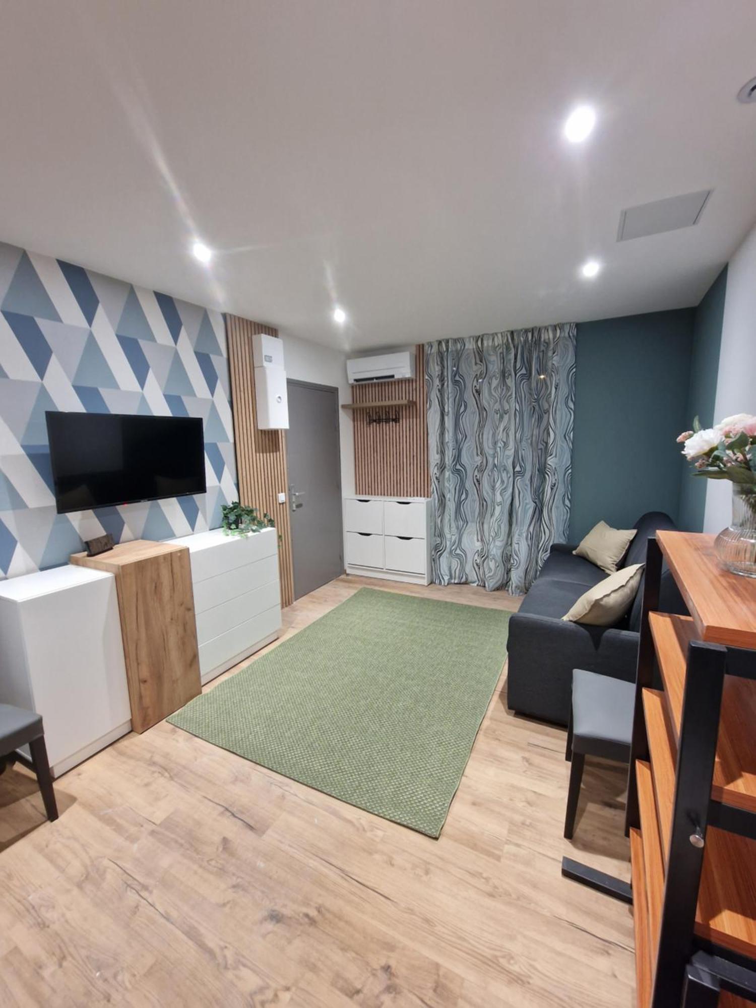 Maison D'Hotes Avec 3 Appartements Et Un Studio Viry-Châtillon Exterior foto